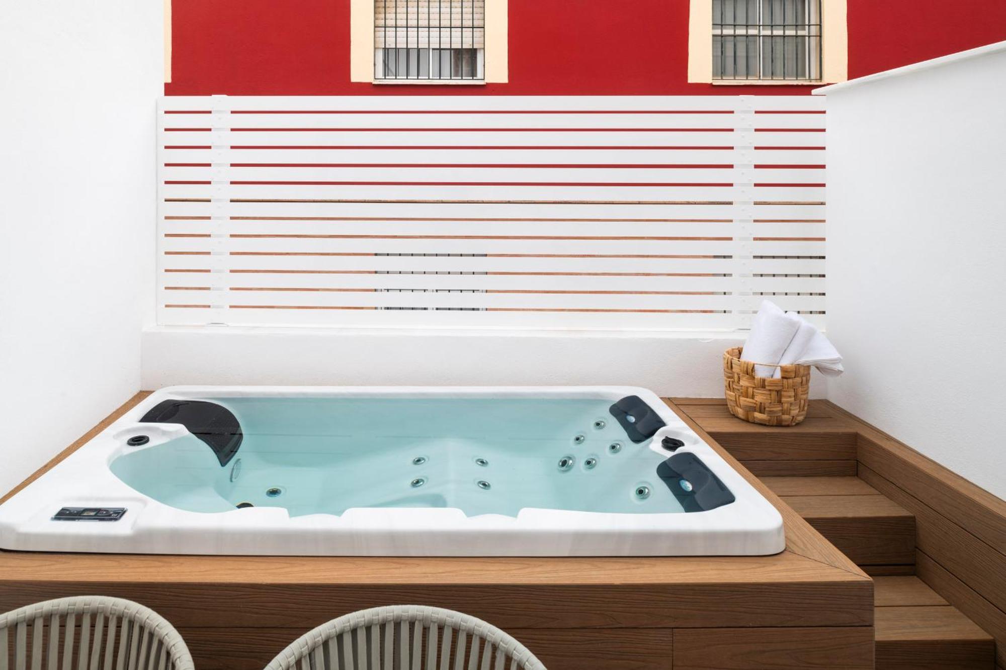 Magno Apartments Santa Clara - Private Terraces With Jacuzzi Sevilla Dış mekan fotoğraf