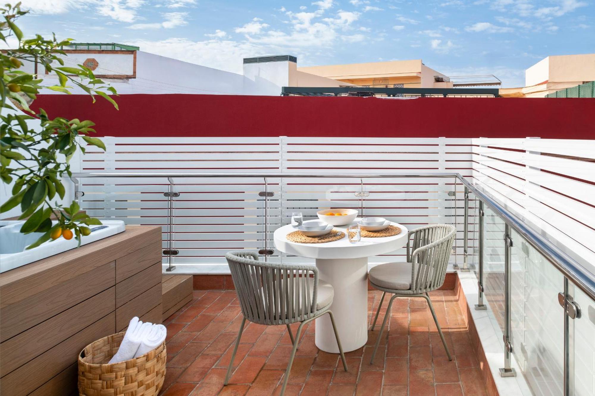 Magno Apartments Santa Clara - Private Terraces With Jacuzzi Sevilla Dış mekan fotoğraf